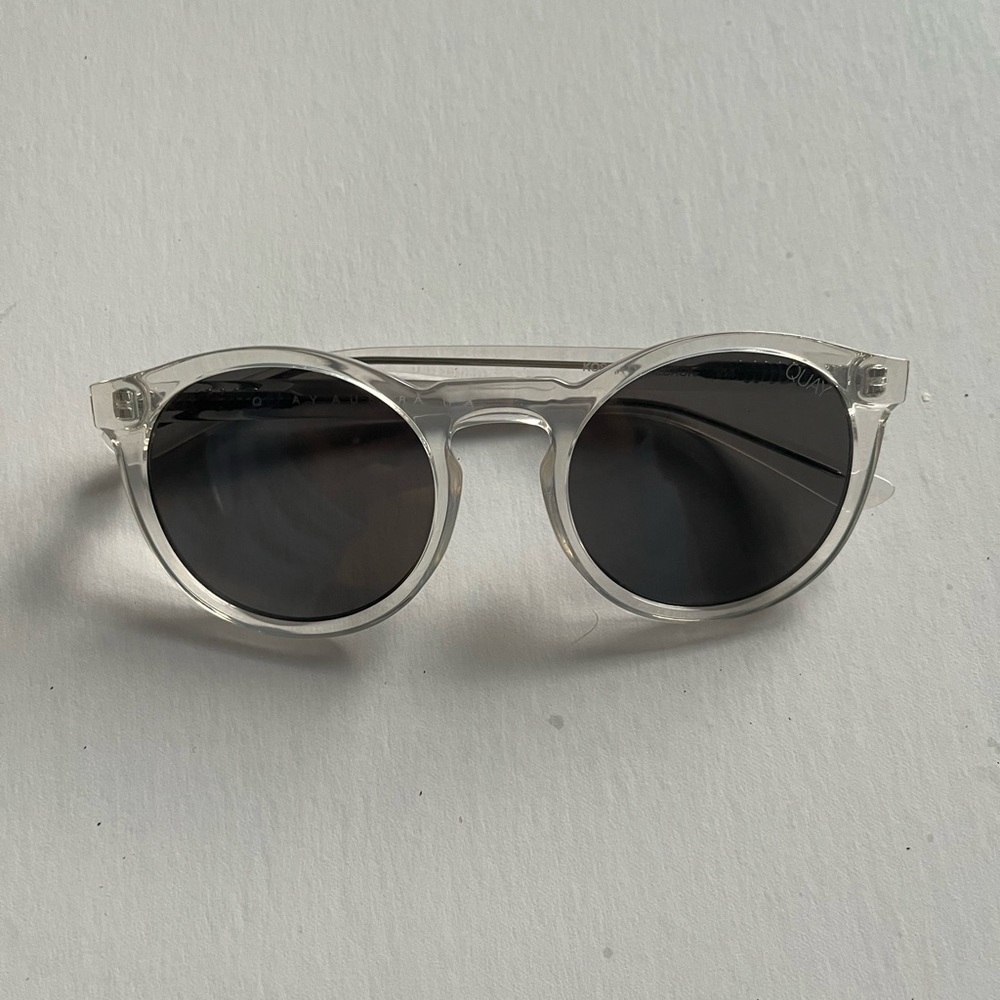 QUAY KOSHA COMEBACK CLEAR/SMOKE SUNGLASSES
